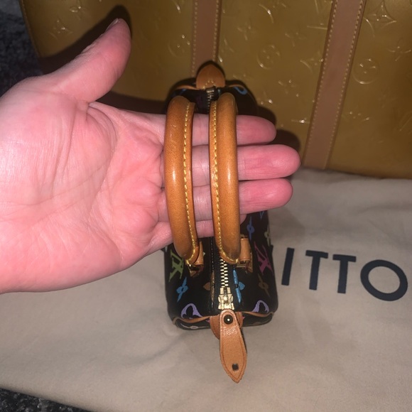 🌈LOUIS VUITTON🌈 - Picture 5 of 9